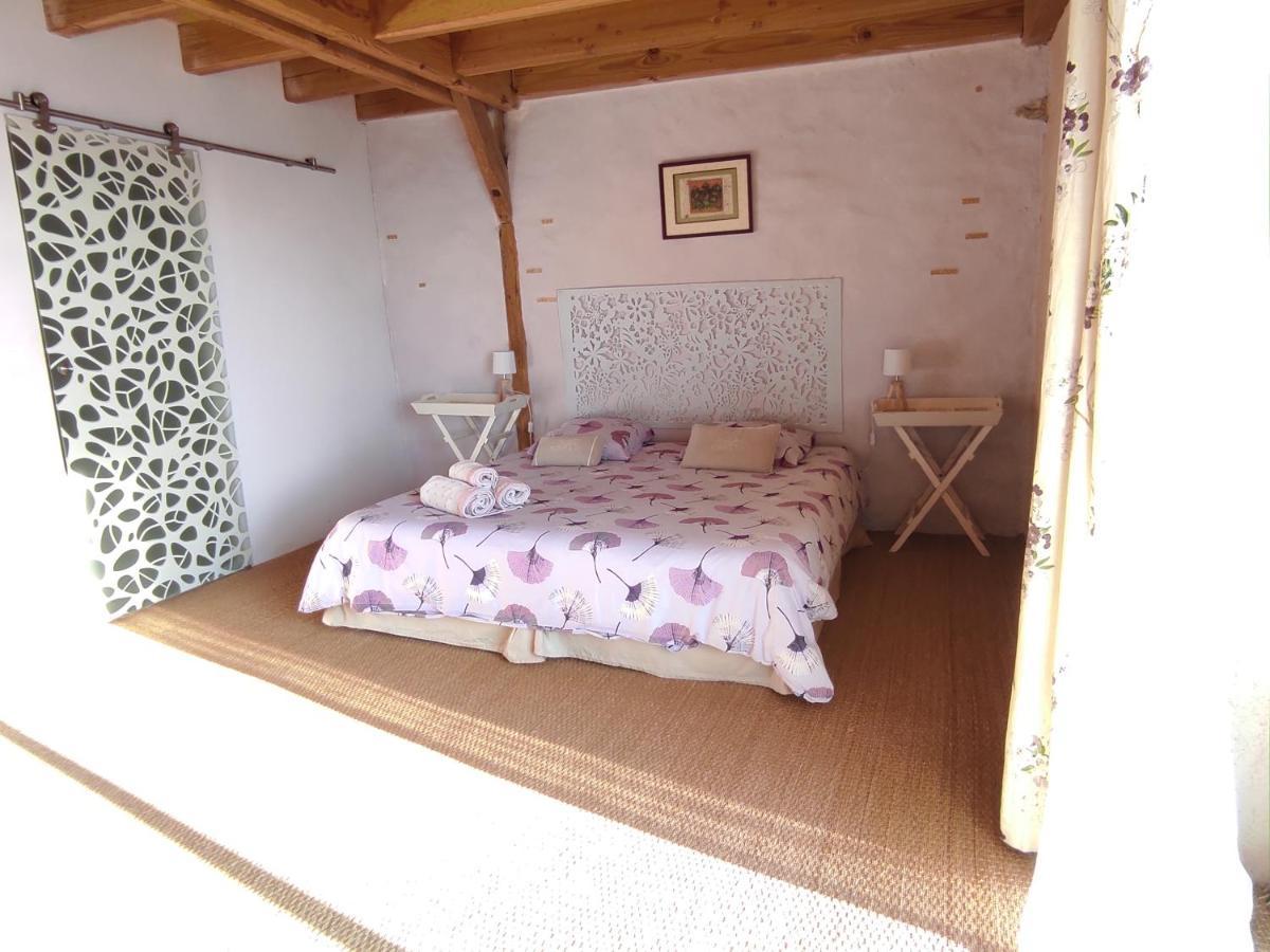 Bout De Cote Bed & Breakfast Lacam-d'Ourcet ภายนอก รูปภาพ