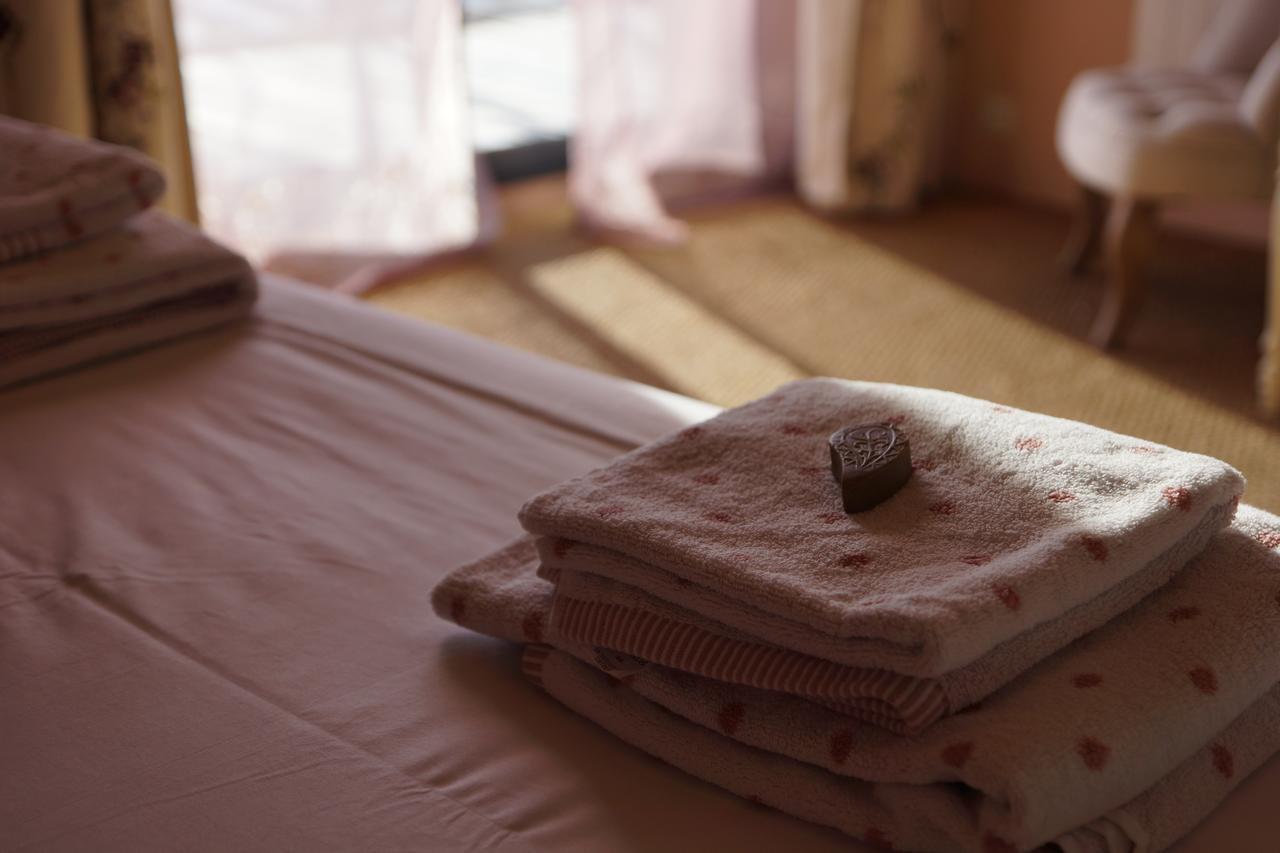 Bout De Cote Bed & Breakfast Lacam-d'Ourcet ห้อง รูปภาพ