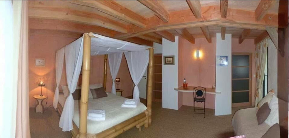 Bout De Cote Bed & Breakfast Lacam-d'Ourcet ภายนอก รูปภาพ