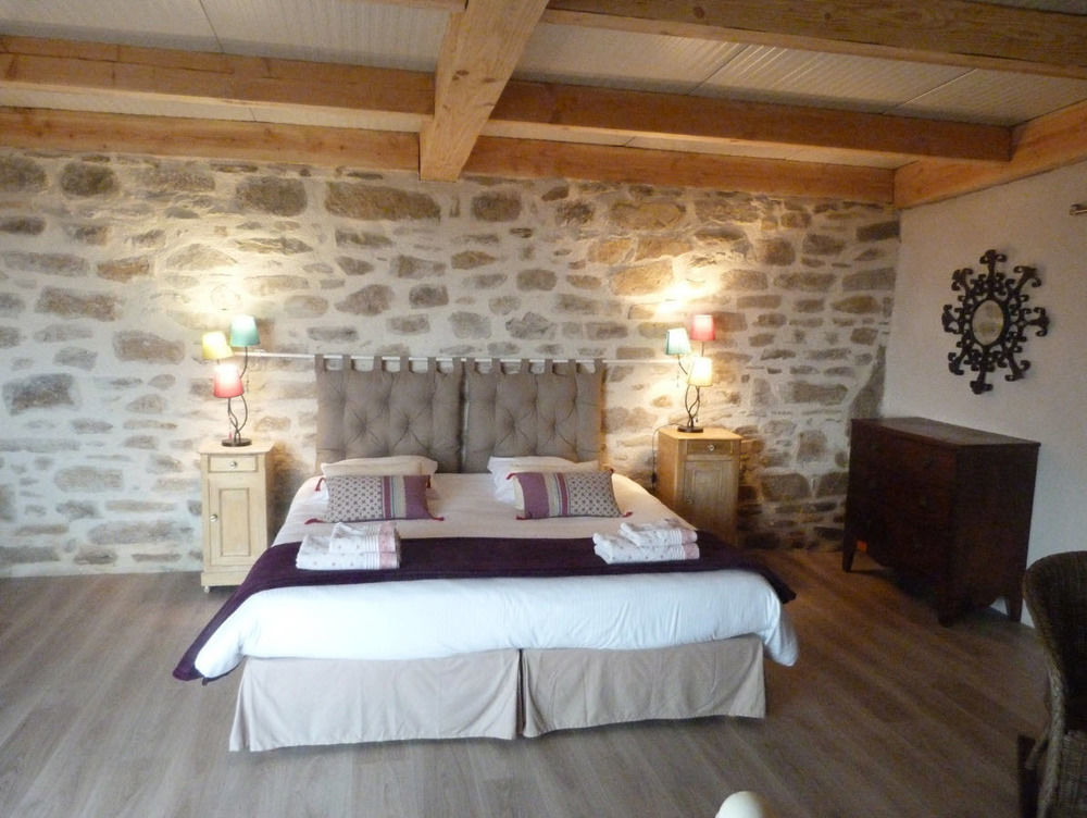 Bout De Cote Bed & Breakfast Lacam-d'Ourcet ภายนอก รูปภาพ