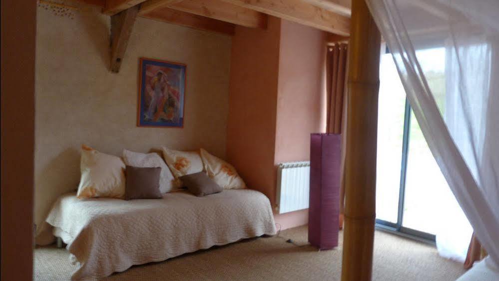 Bout De Cote Bed & Breakfast Lacam-d'Ourcet ภายนอก รูปภาพ